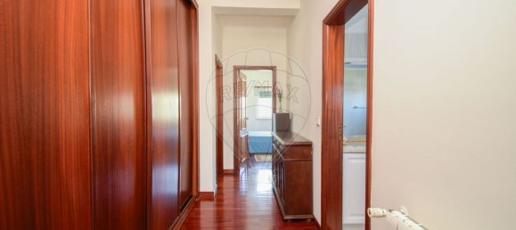 4 bedrooms House in Rio de Mouro, Portugal No. 178057 8