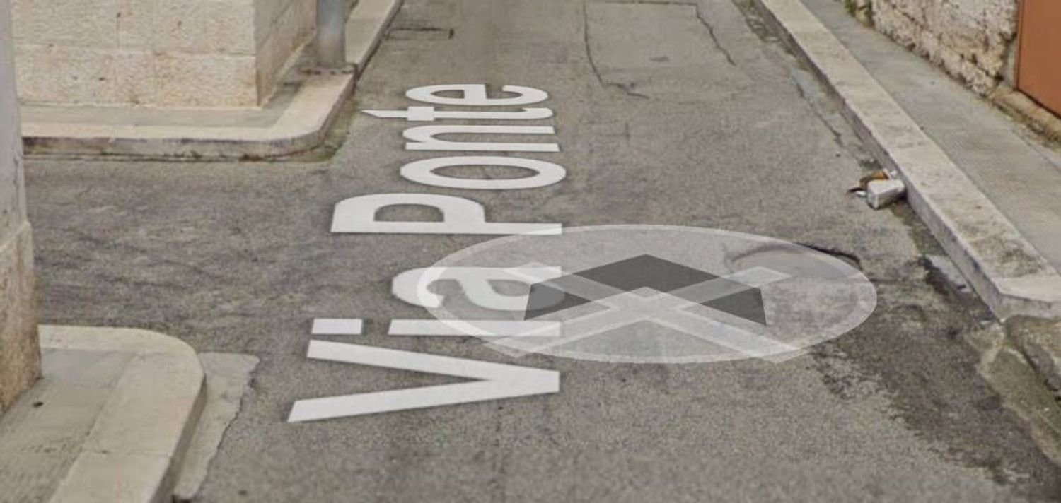 3 bedrooms Apartment in Adelfia, Italy No. 384925