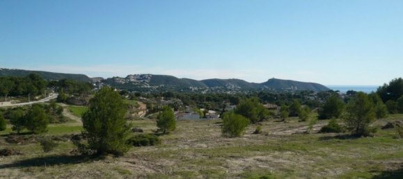 Land in Moraira, Spain No. 136127 3