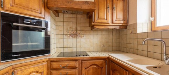 4 bedrooms House in Arry, France No. 156496 2