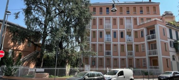 1 bedroom Apartment in Milan, Italy No. 357799 12