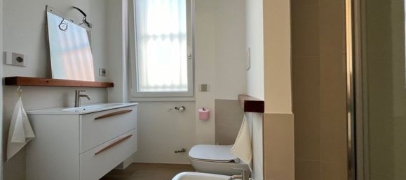 1 bedroom Apartment in Milan, Italy No. 357799 6