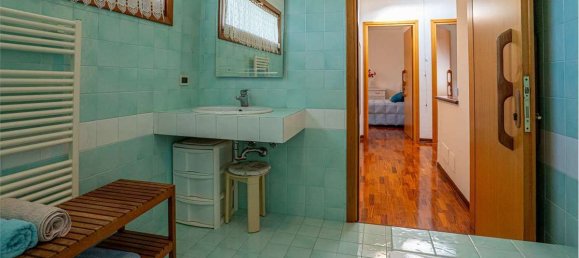 Casa de 3 dormitorios en San Donà di Piave, Italy No. 260381 26