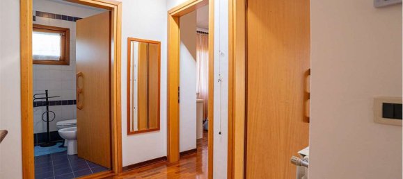 Casa de 3 dormitorios en San Donà di Piave, Italy No. 260381 23