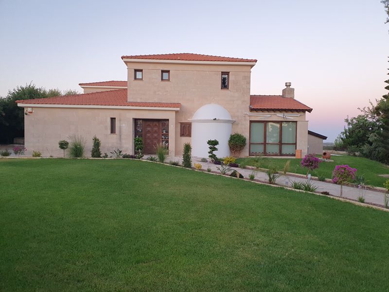 6 Schlafzimmer Villa in Souni–Zanatzia, Cyprus, Nr. 9527