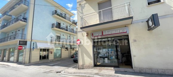 1 room Commercial property in San Benedetto del Tronto, Italy No. 315779 3