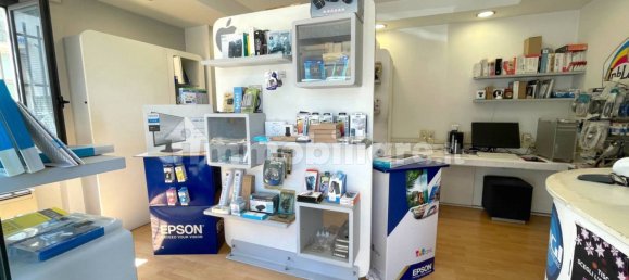 1 room Commercial property in San Benedetto del Tronto, Italy No. 315779 9