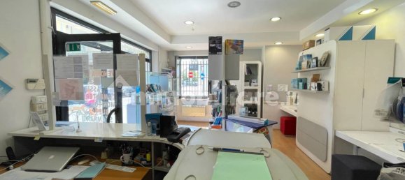 1 room Commercial property in San Benedetto del Tronto, Italy No. 315779 7