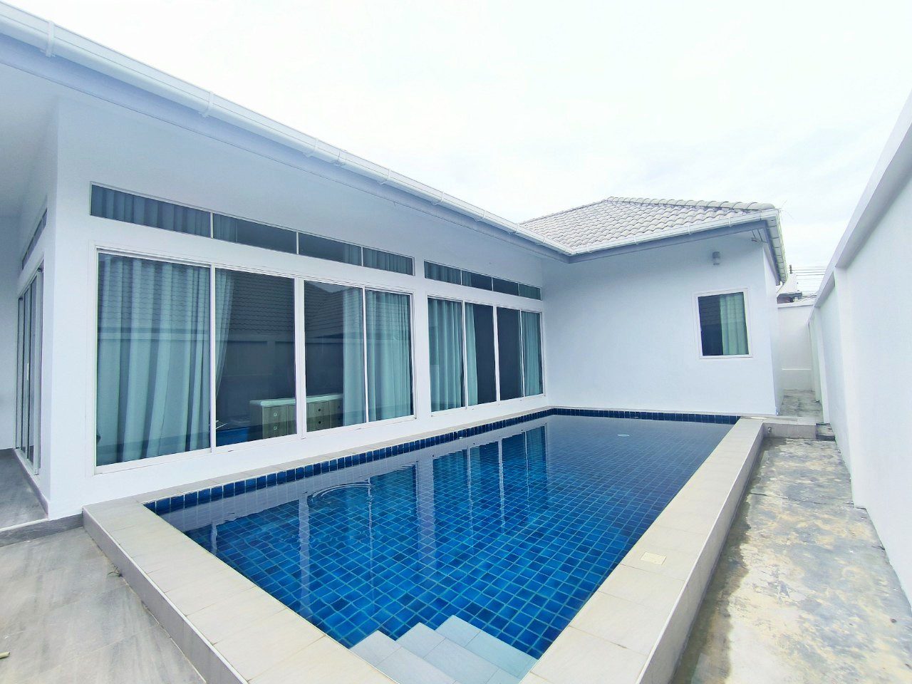 3 bedrooms Cafe / restaurant in Chon Buri, Thailand No. 22433