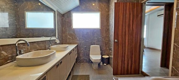 3 bedrooms Cafe / restaurant in Chon Buri, Thailand No. 22433 4