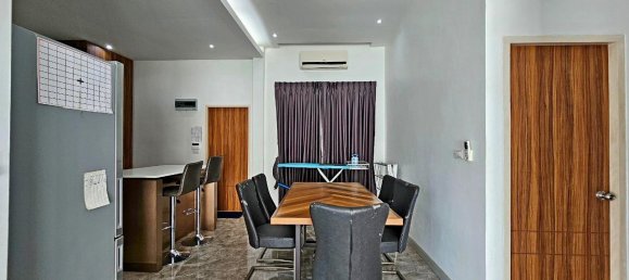 3 bedrooms Cafe / restaurant in Chon Buri, Thailand No. 22433 22