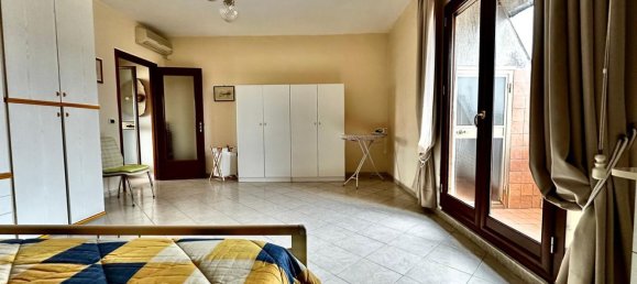 7-Zimmer Villa in Giugliano in Campania, Italy, Nr. 164625 22