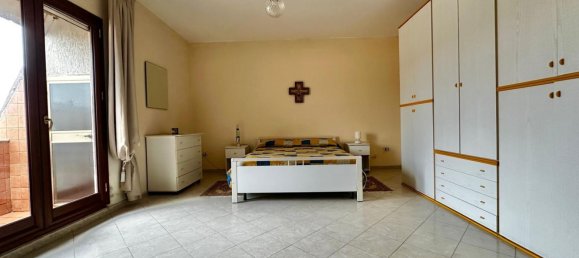 7-Zimmer Villa in Giugliano in Campania, Italy, Nr. 164625 25