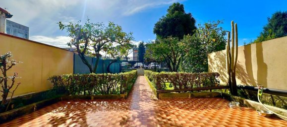 7-Zimmer Villa in Giugliano in Campania, Italy, Nr. 164625 3