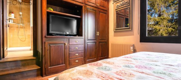 4 غرف نوم منزل في Alp, Spain رقم 97465 45