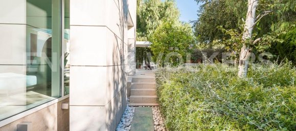 5 bedrooms Villa in Pedralbes, Spain No. 72341 8