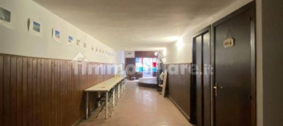 Imóvel comercial de 2 divisões em Bari, Italy N.º 271171 7