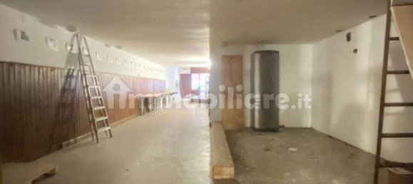 Imóvel comercial de 2 divisões em Bari, Italy N.º 271171 6