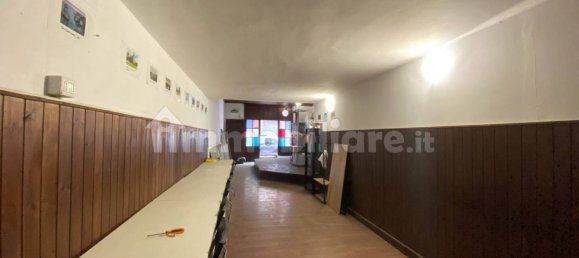 Imóvel comercial de 2 divisões em Bari, Italy N.º 271171 11