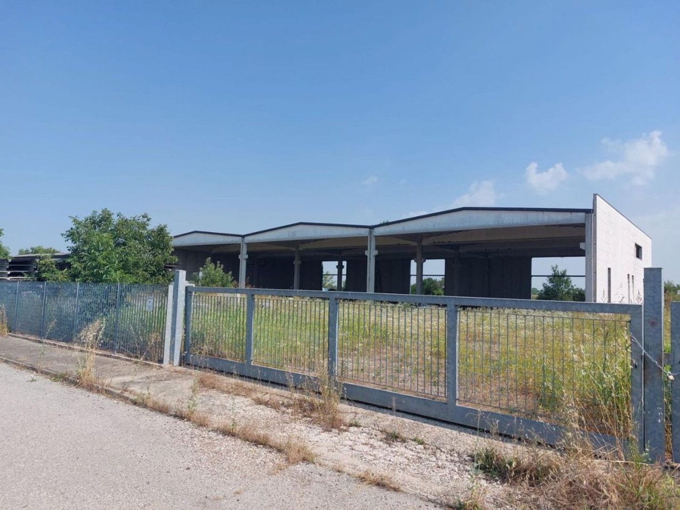 2000m² Warehouse in Rodigo, Italy No. 378504