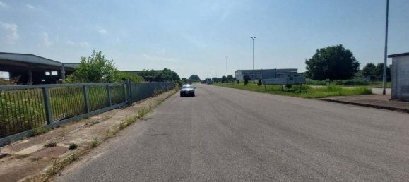 2000m² Warehouse in Rodigo, Italy No. 378504 7
