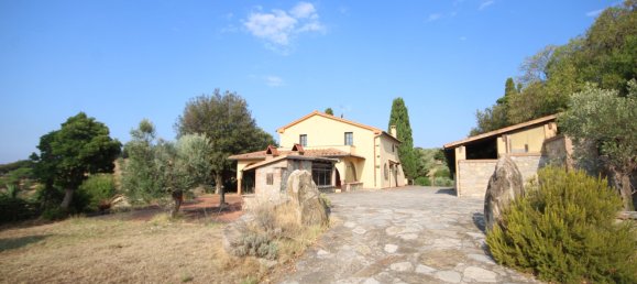 4 bedrooms Villa in Campiglia Marittima, Italy No. 358173 2