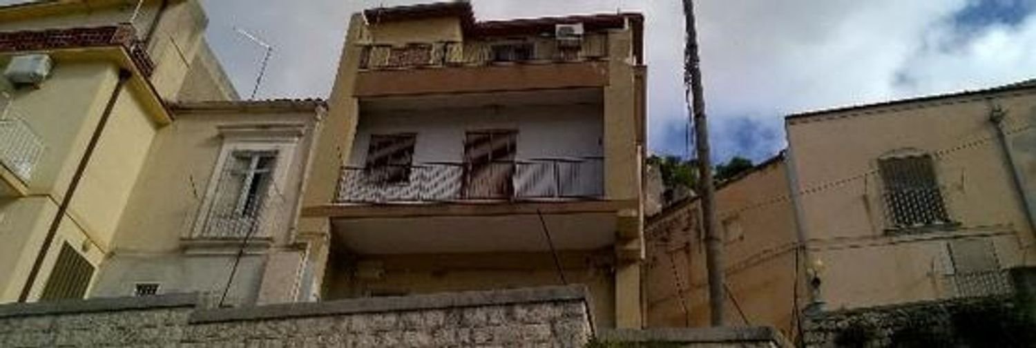 3 rooms Duplex in Modica, Italy No. 256307