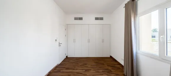 4 bedrooms Villa in Meadows, UAE No. 106134 10