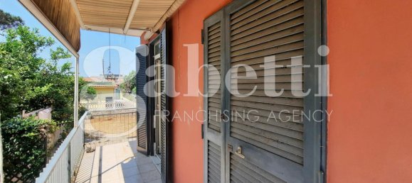 Вилла с 6 комнатами в Джульяно ин Кампанья, Италия № 13107 16