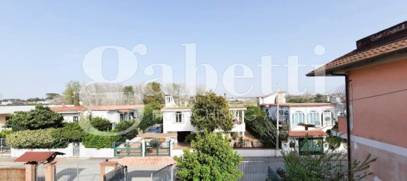 Вилла с 6 комнатами в Джульяно ин Кампанья, Италия № 13107 50