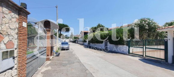 Вилла с 6 комнатами в Джульяно ин Кампанья, Италия № 13107 3