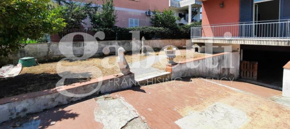 Вилла с 6 комнатами в Джульяно ин Кампанья, Италия № 13107 6