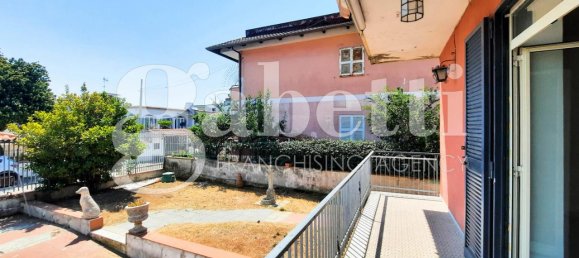 Вилла с 6 комнатами в Джульяно ин Кампанья, Италия № 13107 25