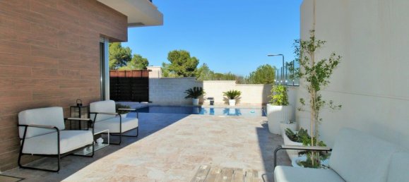 3 bedrooms Villa in Alicante, Spain No. 176109 32