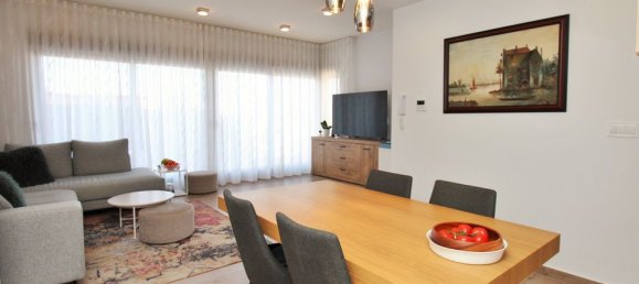 3 bedrooms Villa in Alicante, Spain No. 176109 12