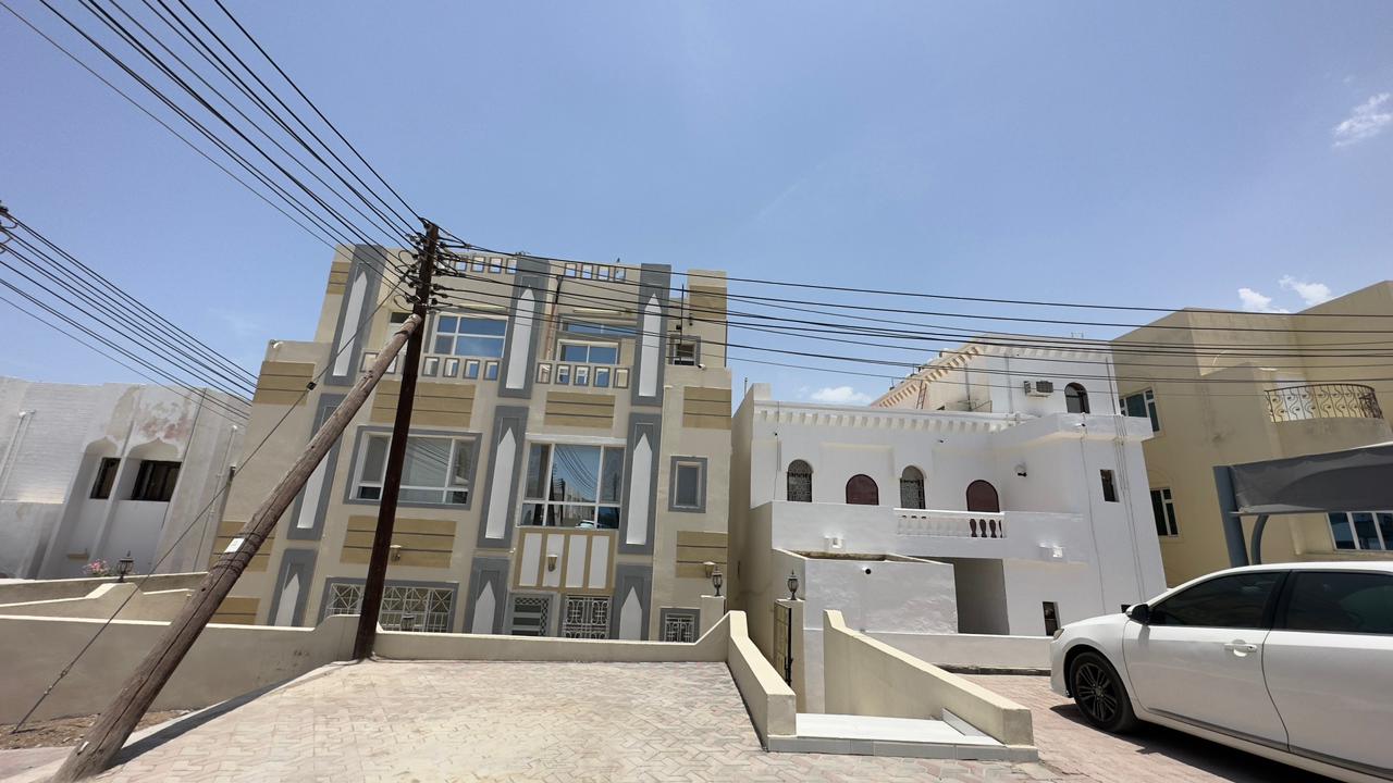 1 bedroom Penthouse in Al Khuwair, Oman No. 1640