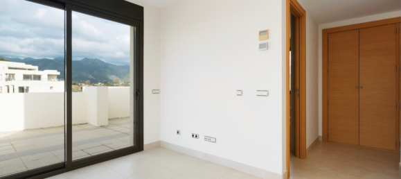 3 bedrooms Penthouse in Marbella, Spain No. 94911 12