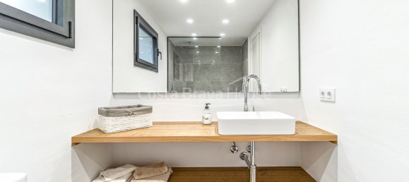 3 bedrooms Townhouse in Begur, Spain No. 154029 27