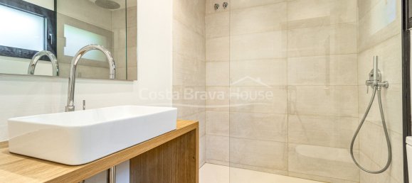 3 bedrooms Townhouse in Begur, Spain No. 154029 30