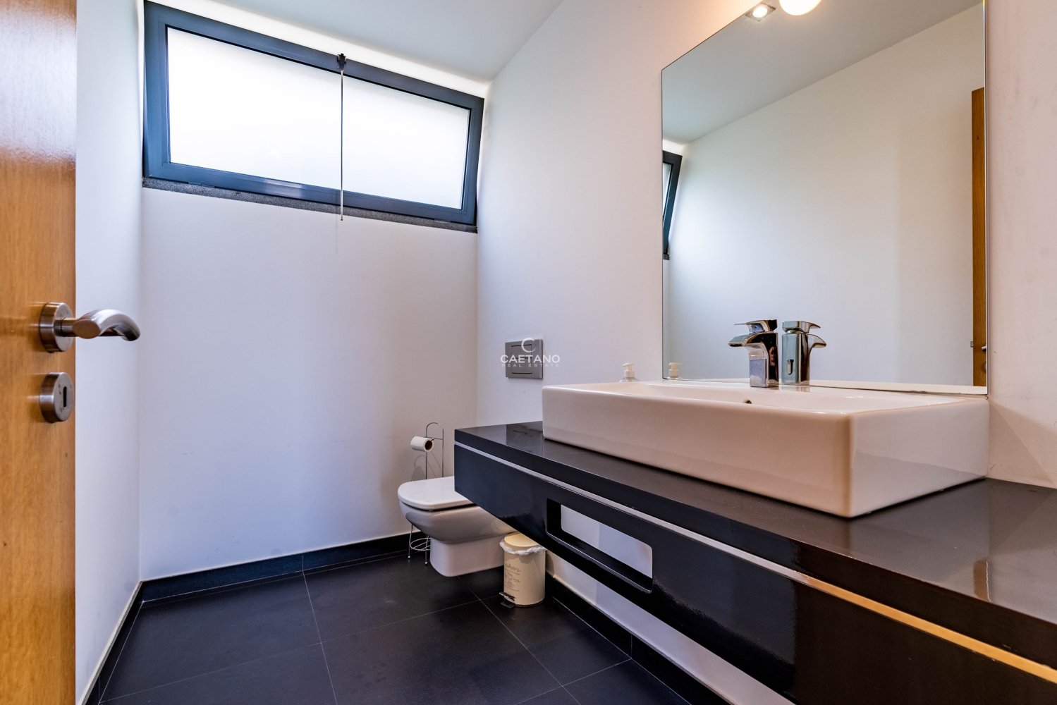 3 bedrooms Villa in Funchal, Portugal No. 139991