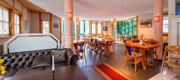 2-salle Bâtiment à Main-Taunus, Germany No. 163571 3