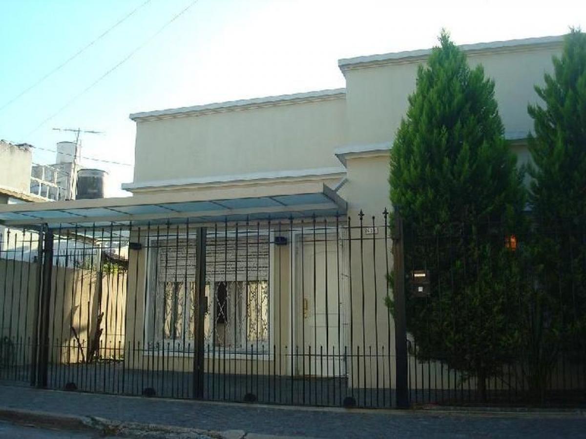 2 bedrooms House in Moron, Argentina No. 19417