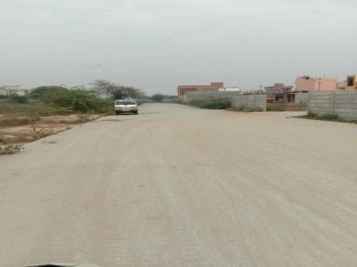  قطعة أرض في Ghaziabad, India رقم 35469