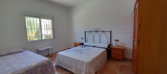 4 bedrooms Villa in Albatera, Spain No. 9800 13