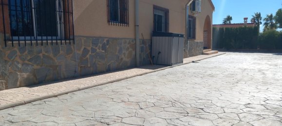 4 bedrooms Villa in Albatera, Spain No. 9800 10