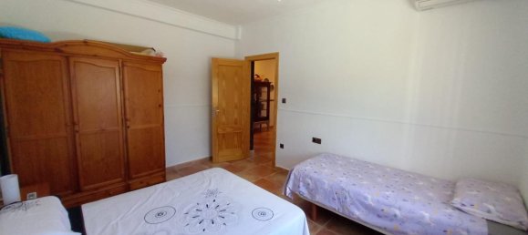 4 bedrooms Villa in Albatera, Spain No. 9800 11