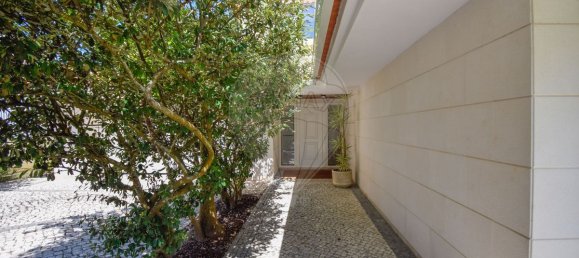 5 bedrooms Villa in Sintra, Portugal No. 188617 4