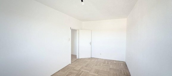 3غرفة شقة في St. Polten, Austria رقم 257143 12