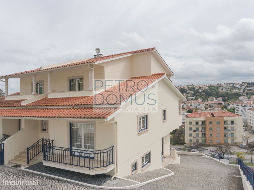 3 chambres Maison à Leiria, Portugal No. 205620