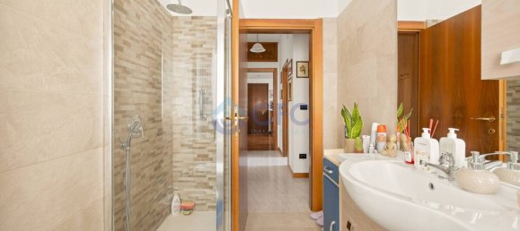 1 bedroom Apartment in Milan, Italy No. 362150 22